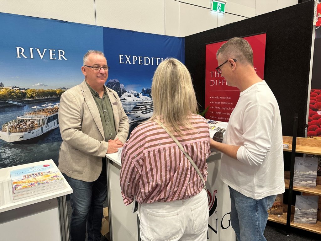 Steve Parker, Viking Cruises, with potential clients.