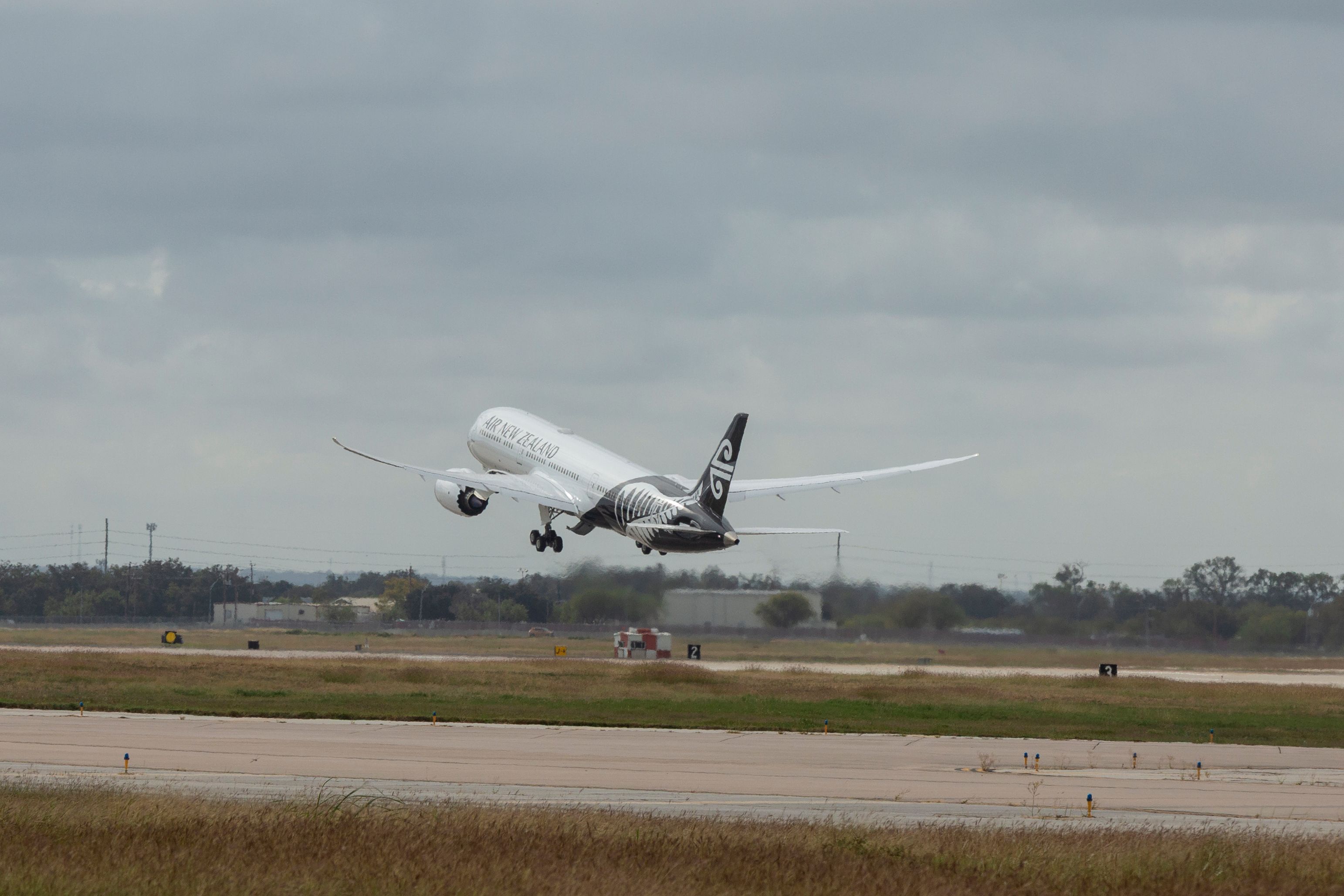 Air New Zealand's new 787 Dreamliner departs for Auckland - credit Boeing