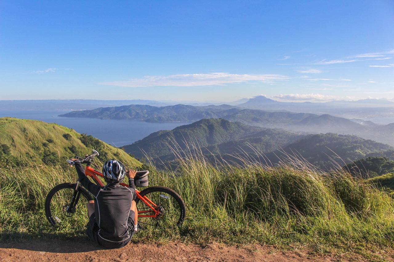 BK Pixabay cycling image Oct 2026 Photo Credit Pixabay - ColoringPagesHouse