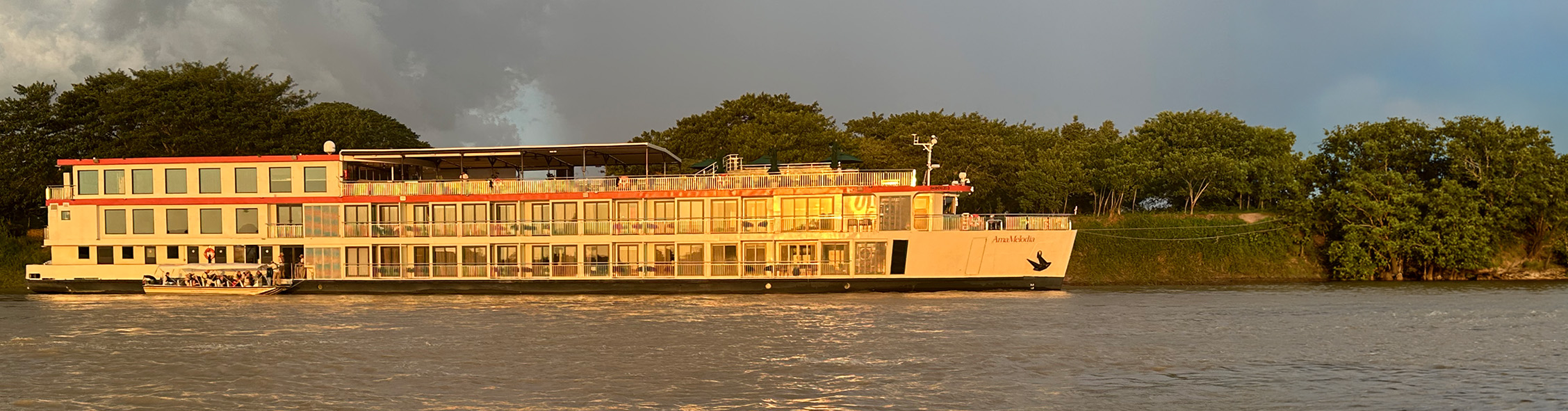 River boat