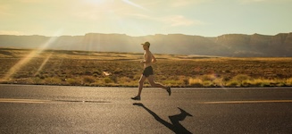 Marathon © Isaac Wendland via Unsplash